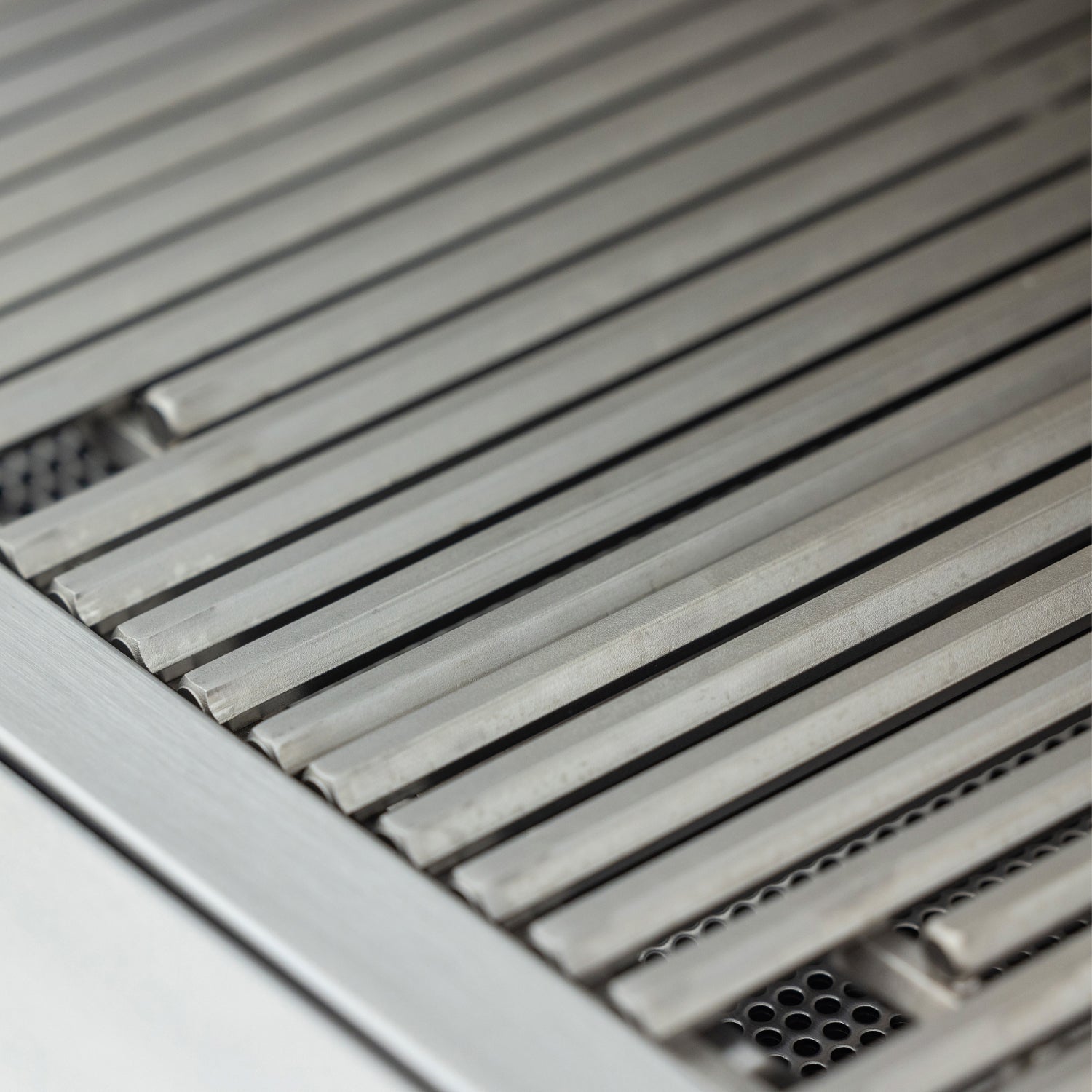 Blaze LTE PRO 32-Inch 4-Burner Gas Grill BLZ-4LTEPRO-LP/NG